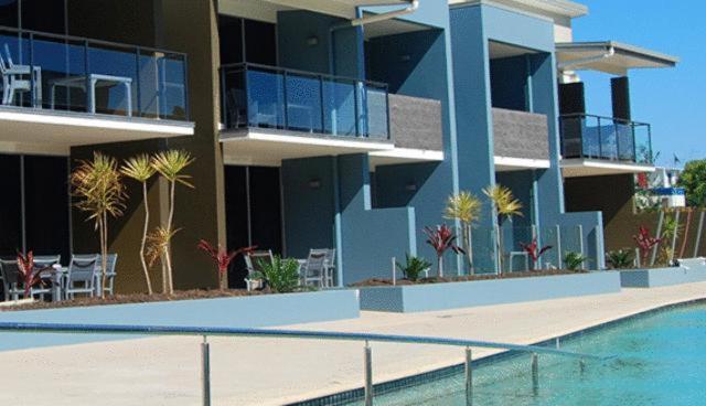 Ramada By Wyndham הרווי ביי מראה חיצוני תמונה The pool at the Mantra on Mooloolaba